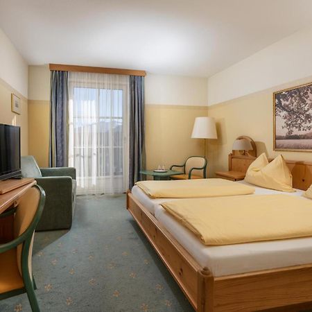 Hotel Restaurant Lebzelter アルテンマルクト・イム・ポンガウ エクステリア 写真